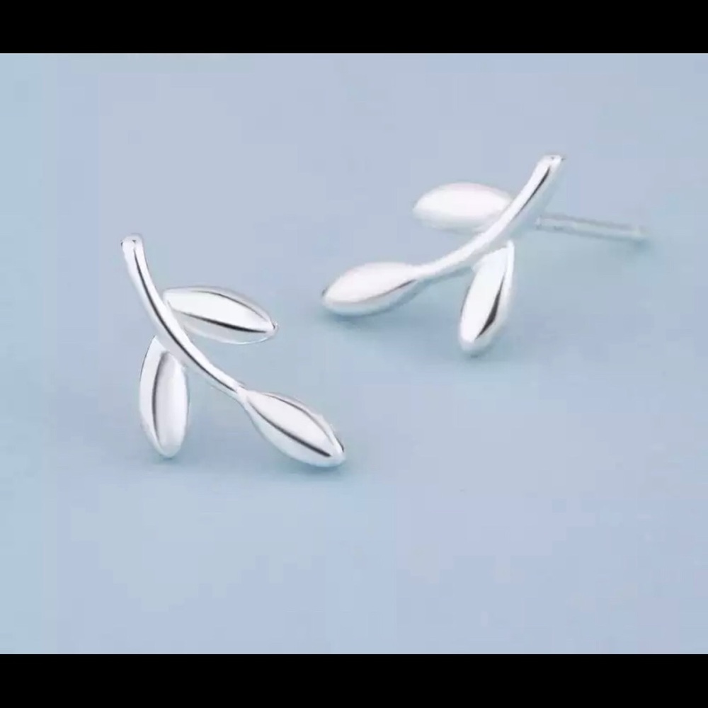 Leaf earrings